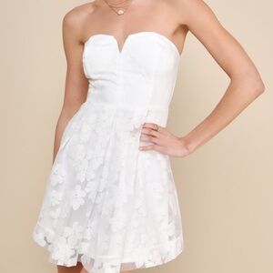 Lulus Distinctly Flirty White Floral Burnout Strapless Mini Dress - Size L